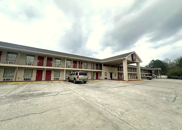 Oyo Hotel East Macon I-75