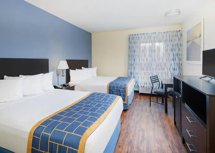 Family Hotel: Days Inn By Wyndham Macon I-75 North